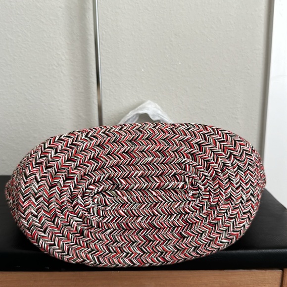 VINCE CAMUTO VC ZANE TO ZANE TOTE LIGHT OAK - Picture 4 of 7